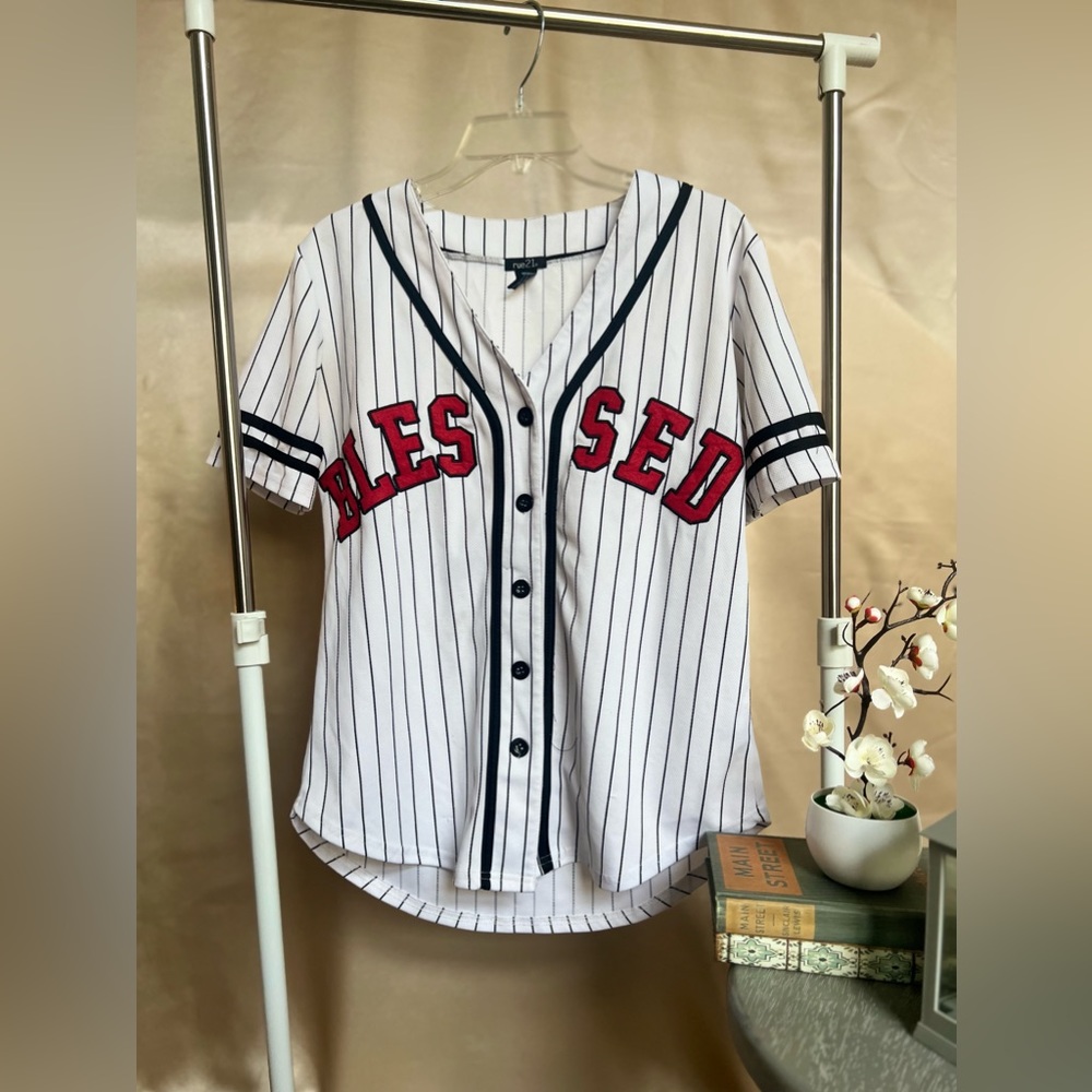 BLESSED WHITE AND BLACK JERSEY